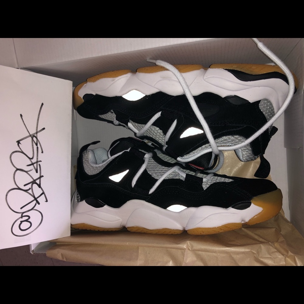 Globe skate shoes size 8.5 men’s